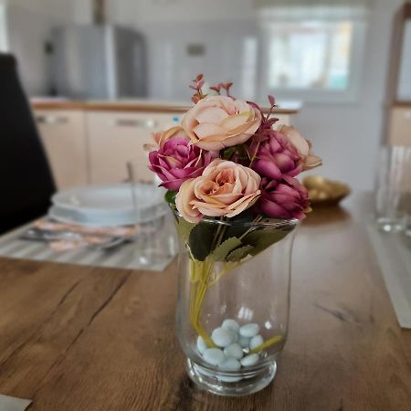 Adel Apartman ミシュコルツ エクステリア 写真