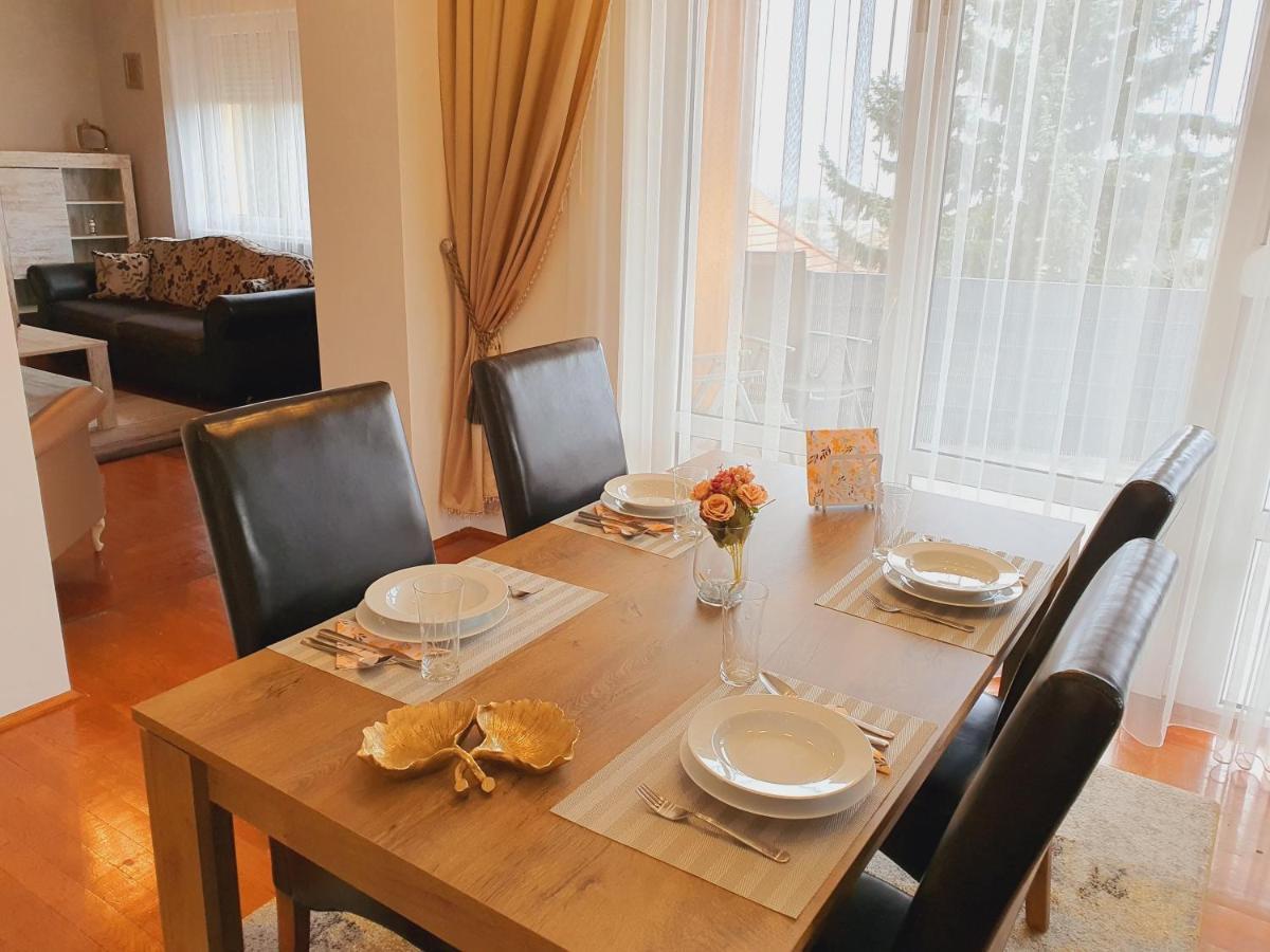 Adel Apartman ミシュコルツ エクステリア 写真