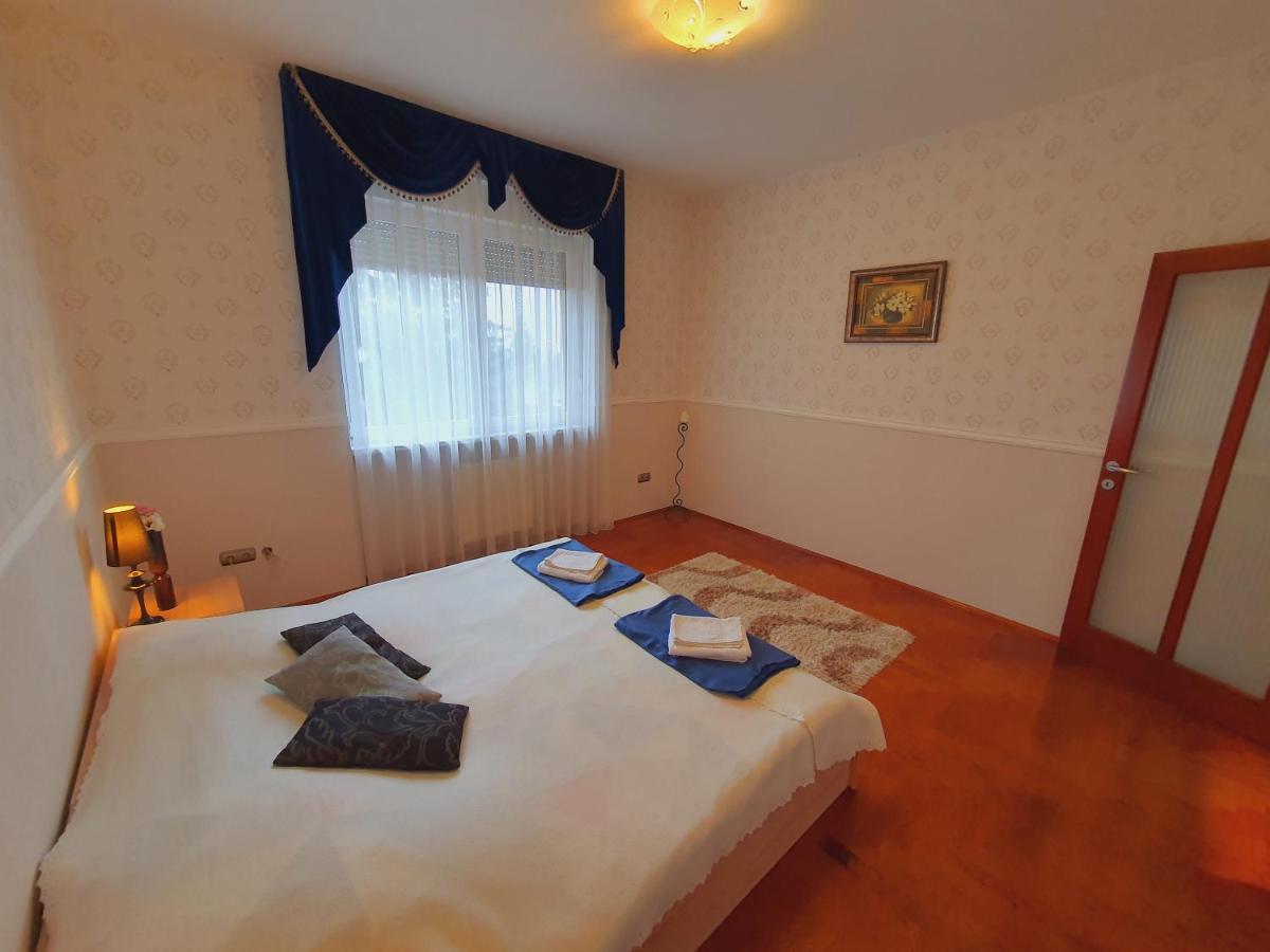 Adel Apartman ミシュコルツ エクステリア 写真