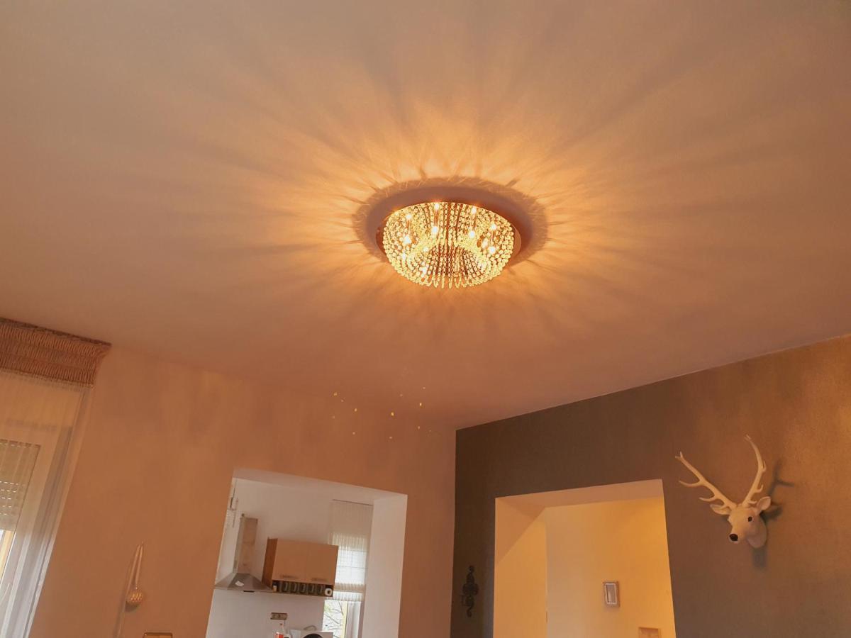 Adel Apartman ミシュコルツ エクステリア 写真